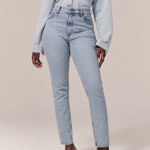 Abercrombie Curve Love Ultra High Rise Slim Straight